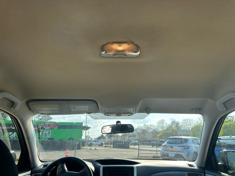 Subaru Forester 2.5X 2012