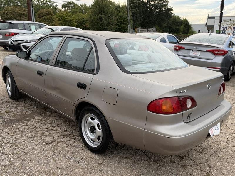 Toyota Corolla CE 2002