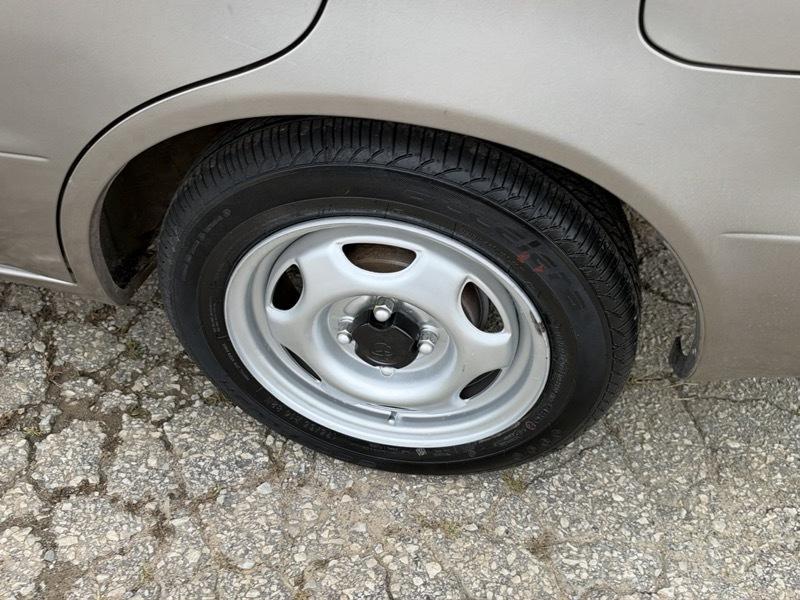 Toyota Corolla CE 2002