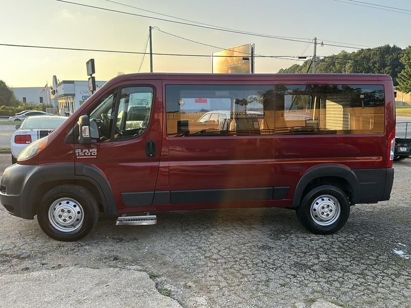 RAM Promaster 1500 Low Roof Tradesman 136-in. WB 2016