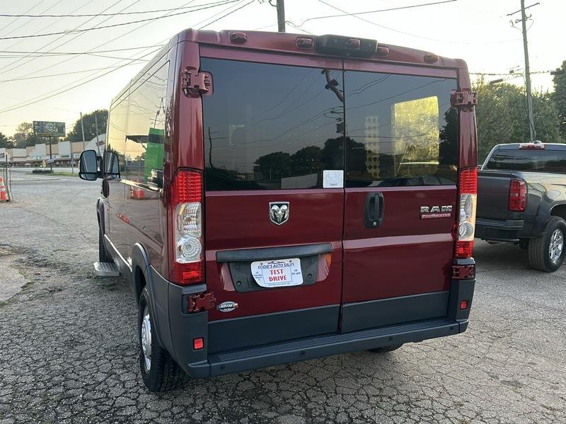 RAM Promaster 1500 Low Roof Tradesman 136-in. WB 2016