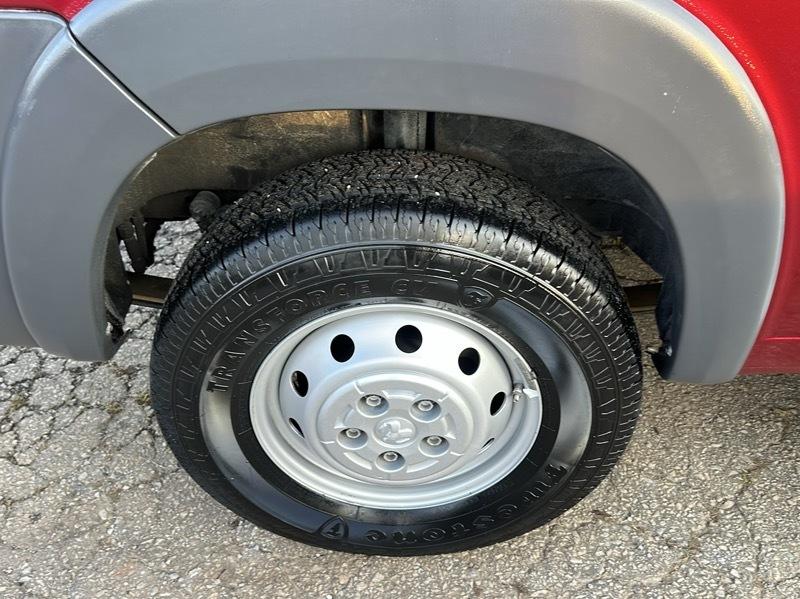 RAM Promaster 1500 Low Roof Tradesman 136-in. WB 2016