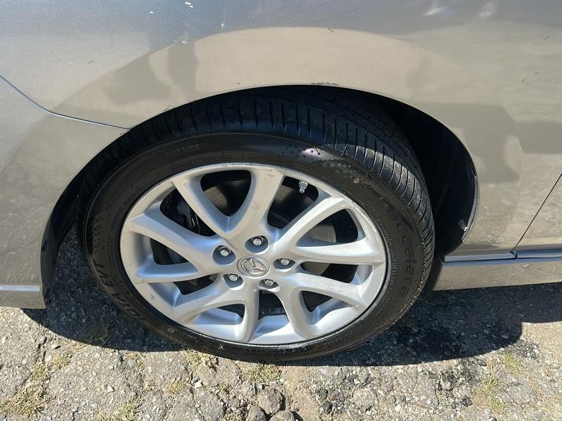 Mazda MAZDA5 Grand Touring 2012