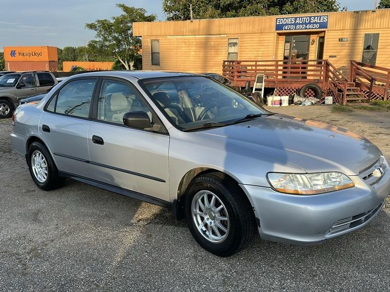 Honda Accord DX sedan 2001