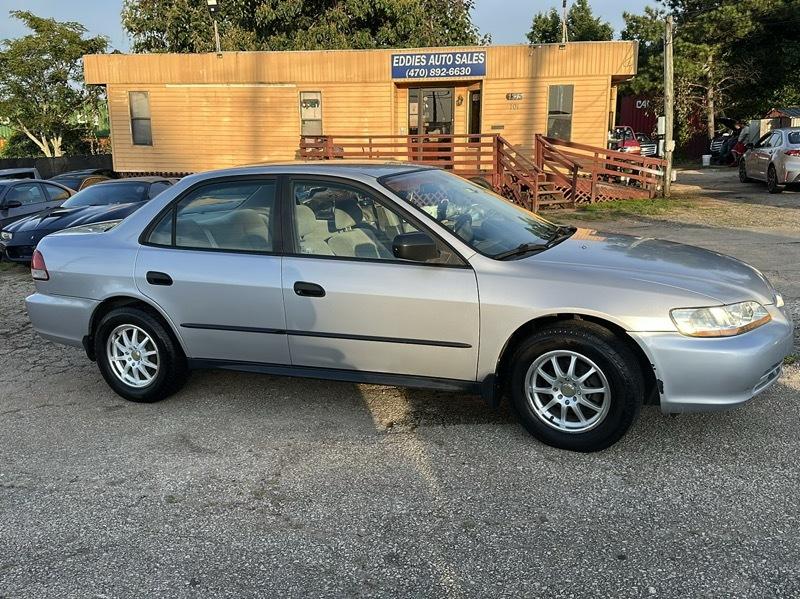 Honda Accord DX sedan 2001