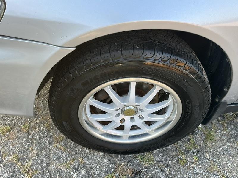 Honda Accord DX sedan 2001