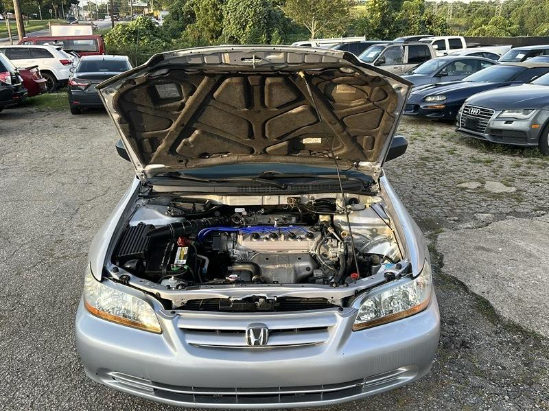 Honda Accord DX sedan 2001