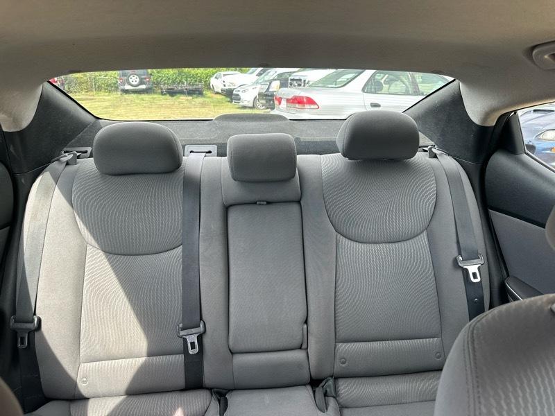 Hyundai Elantra SE 6AT 2015