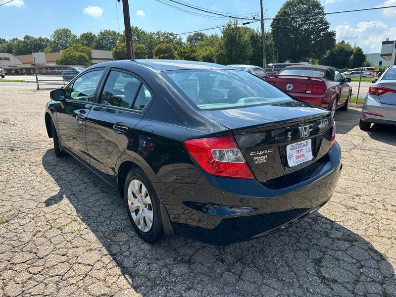 Honda Civic LX Sedan 5-Speed AT 2012