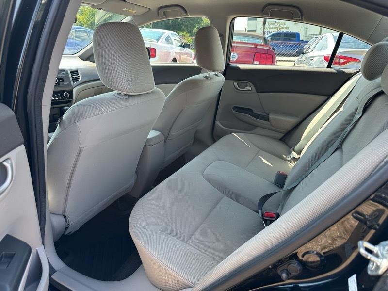 Honda Civic LX Sedan 5-Speed AT 2012