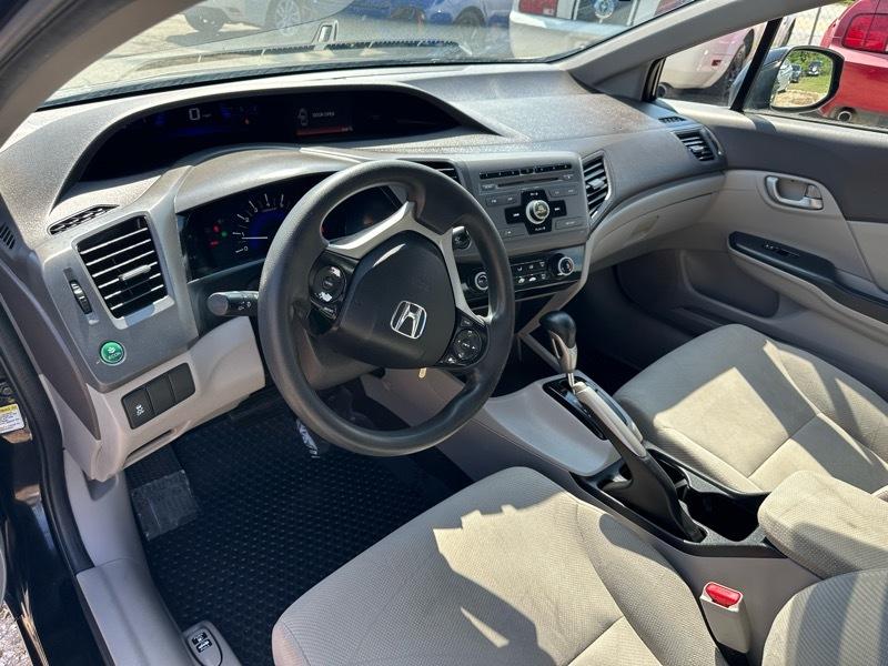 Honda Civic LX Sedan 5-Speed AT 2012