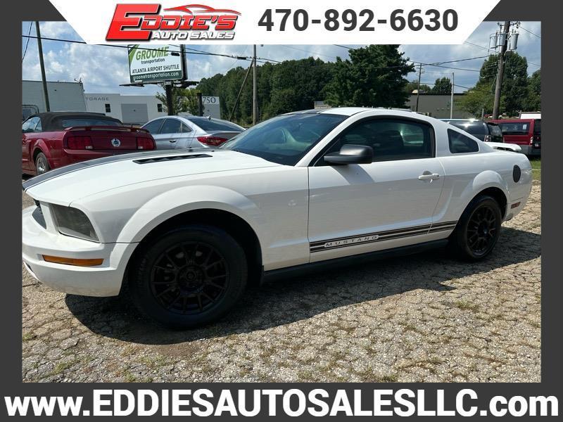 Ford Mustang V6 Deluxe Coupe 2007
