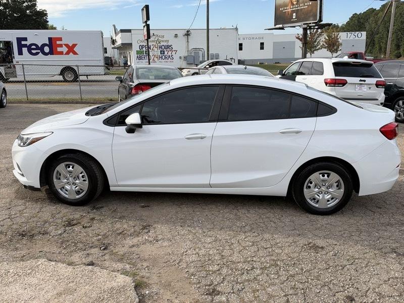 Chevrolet Cruze LS Auto 2018