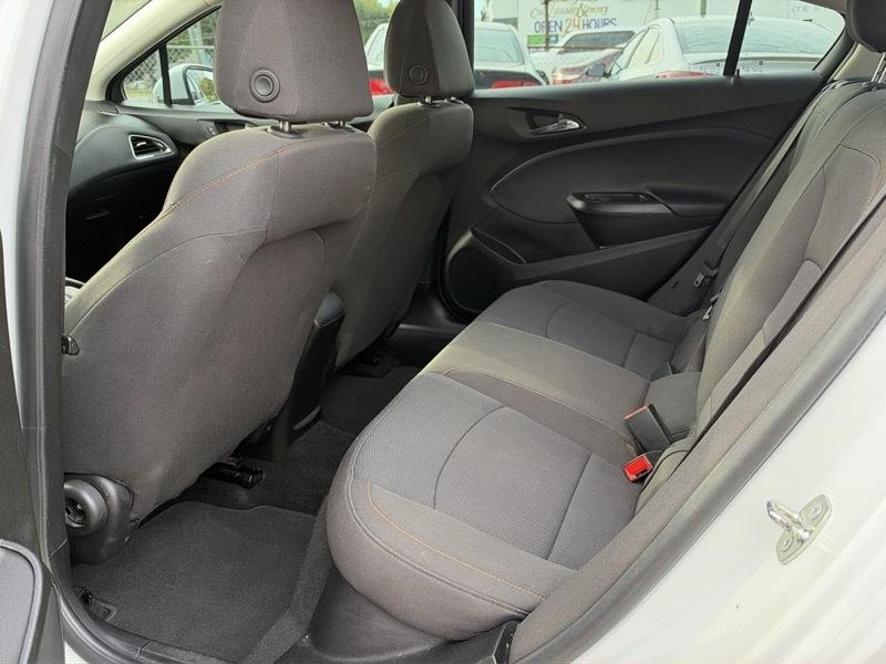 Chevrolet Cruze LS Auto 2018