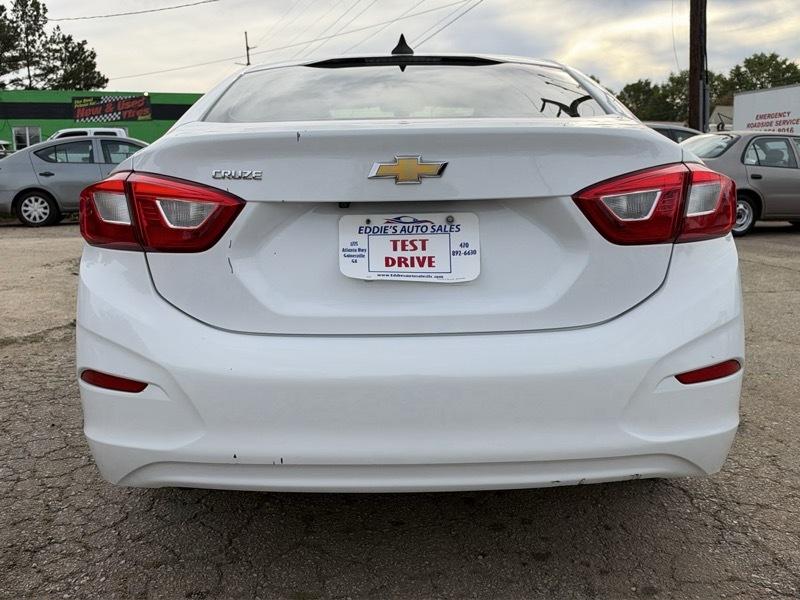Chevrolet Cruze LS Auto 2018