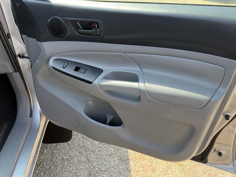 Toyota Tacoma PreRunner Access Cab I4 4AT 2WD 2015