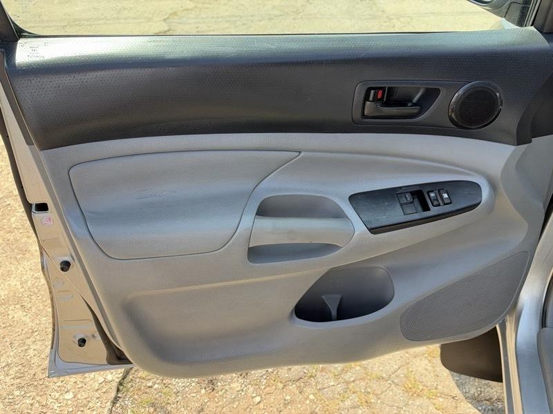 Toyota Tacoma PreRunner Access Cab I4 4AT 2WD 2015