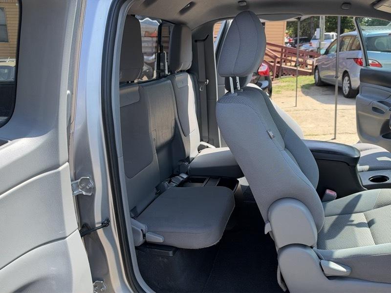 Toyota Tacoma PreRunner Access Cab I4 4AT 2WD 2015