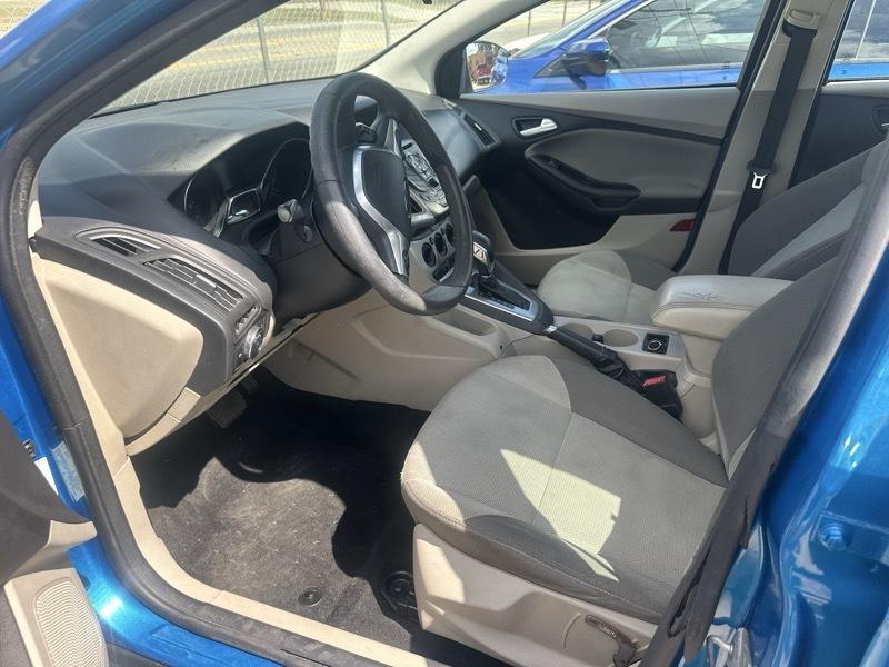 Ford Focus SE Sedan 2014