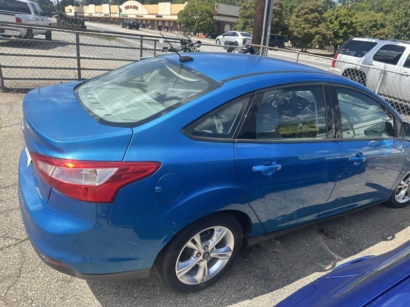 Ford Focus SE Sedan 2014