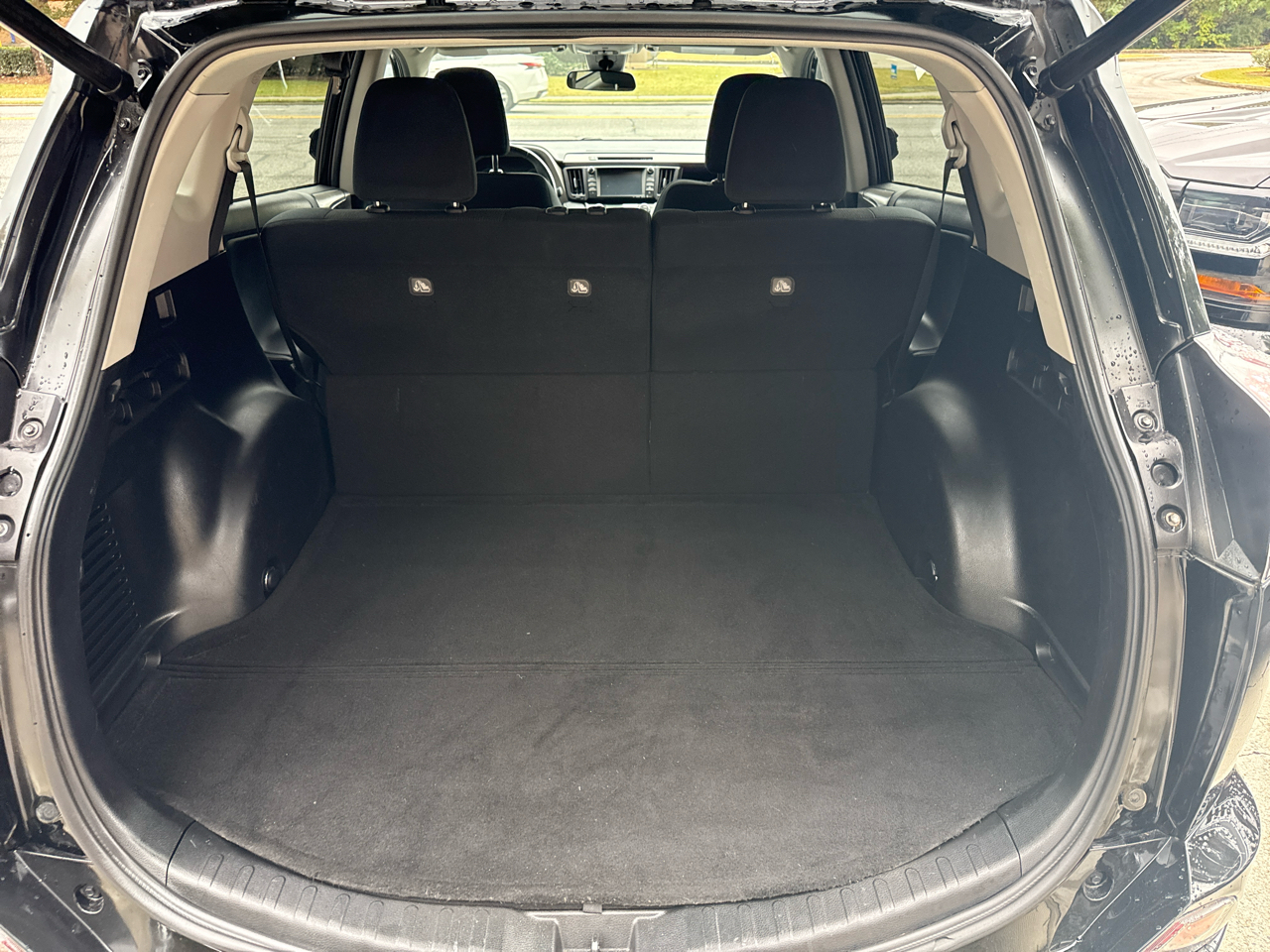 Toyota RAV4 XLE FWD 2017 Toyota RAV4 XLE FWD 2017