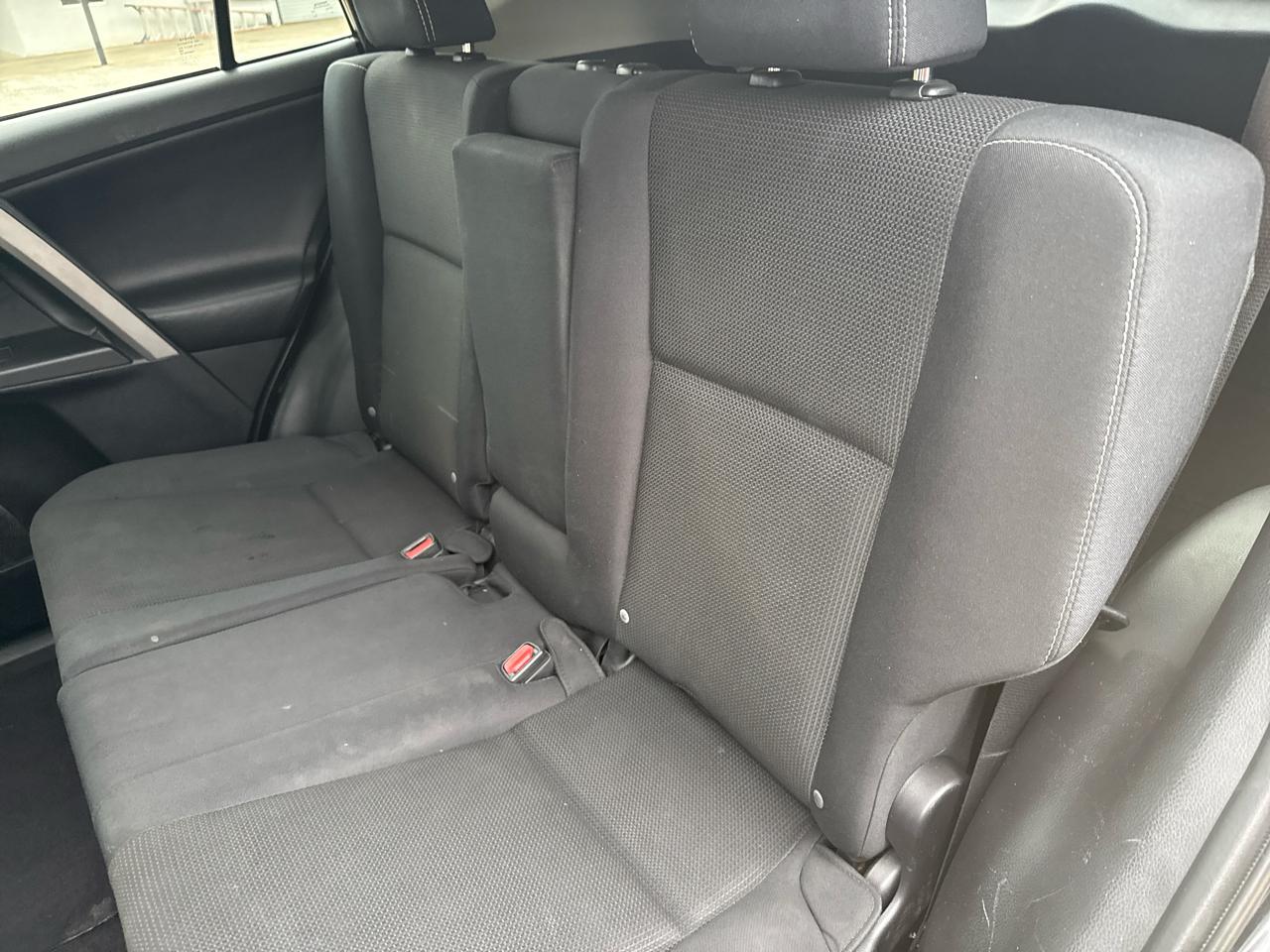 Toyota RAV4 XLE FWD 2017