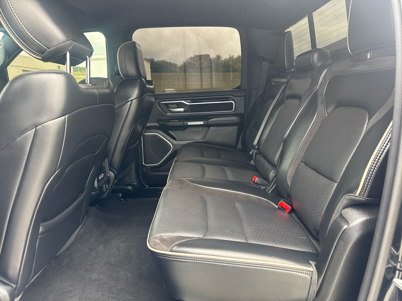 RAM 1500 Laramie Crew Cab SWB 4WD 2020 RAM 1500 Laramie Crew Cab SWB 4WD 2020