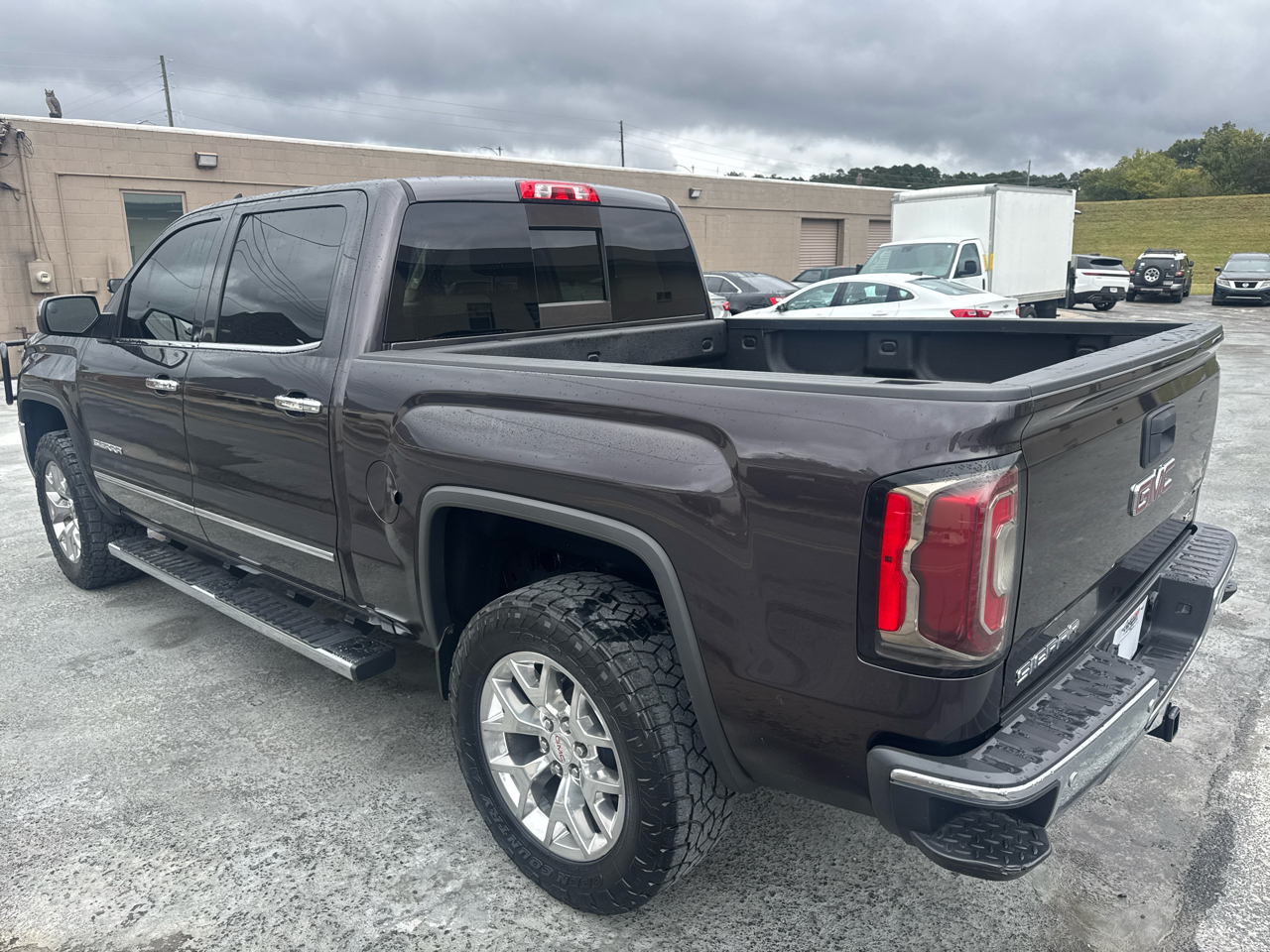 GMC Sierra 1500 SLT Crew Cab Long Box 2WD 2016 GMC Sierra 1500 SLT Crew Cab Long Box 2WD 2016