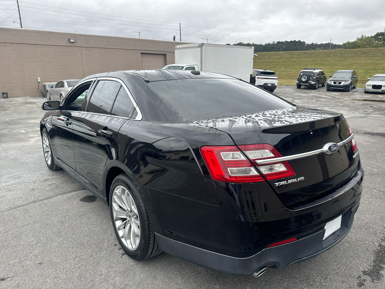 Ford Taurus Limited FWD 2016 Ford Taurus Limited FWD 2016