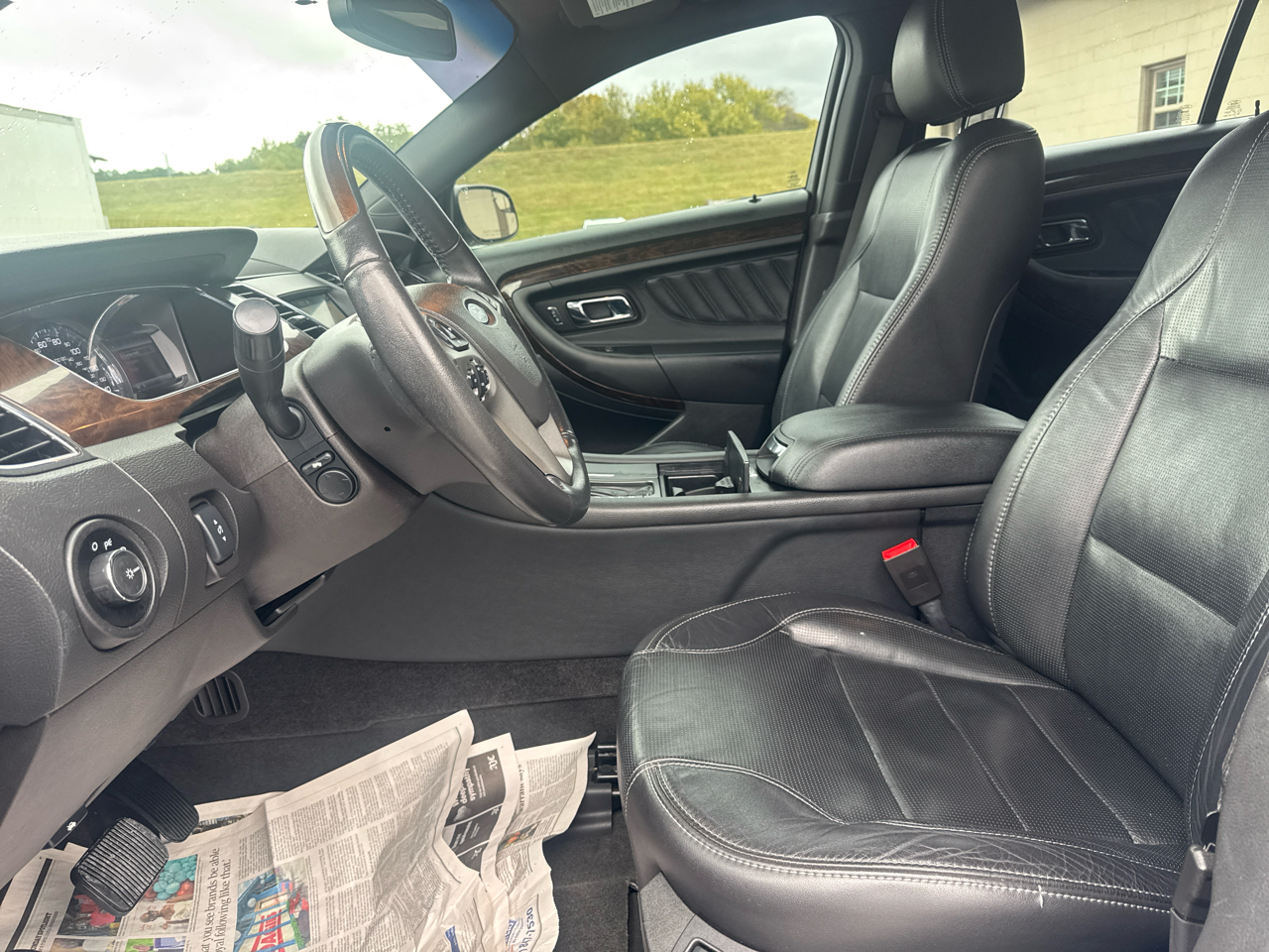 Ford Taurus Limited FWD 2016 Ford Taurus Limited FWD 2016