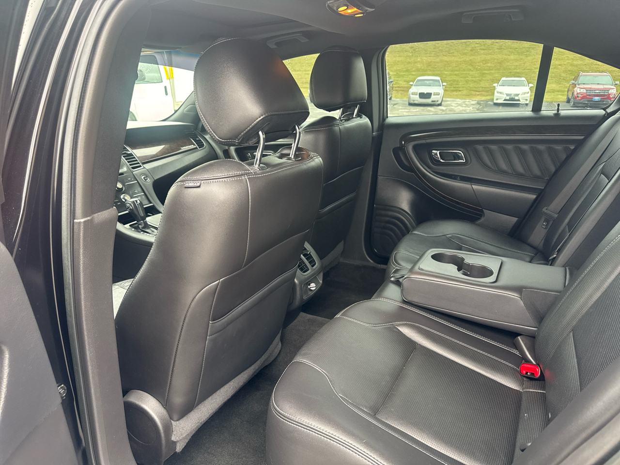 Ford Taurus Limited FWD 2016 Ford Taurus Limited FWD 2016