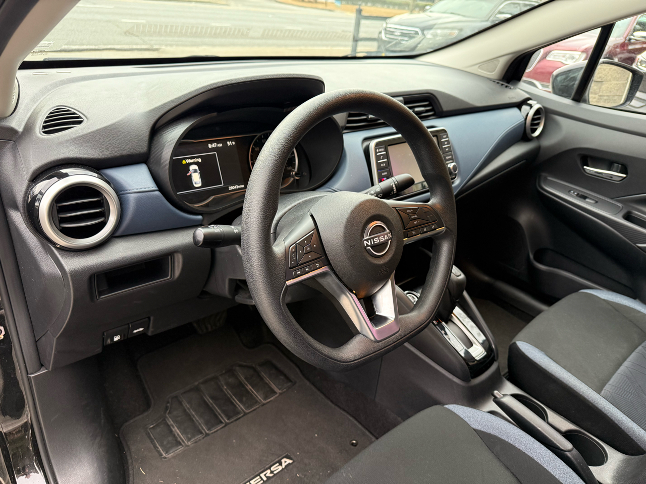 Nissan Versa SV 2025