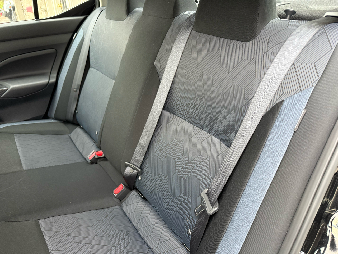 Nissan Versa SV 2025