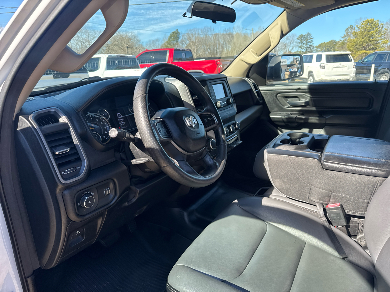 RAM 1500 2WD Quad Cab 140.5" Tradesman 2020