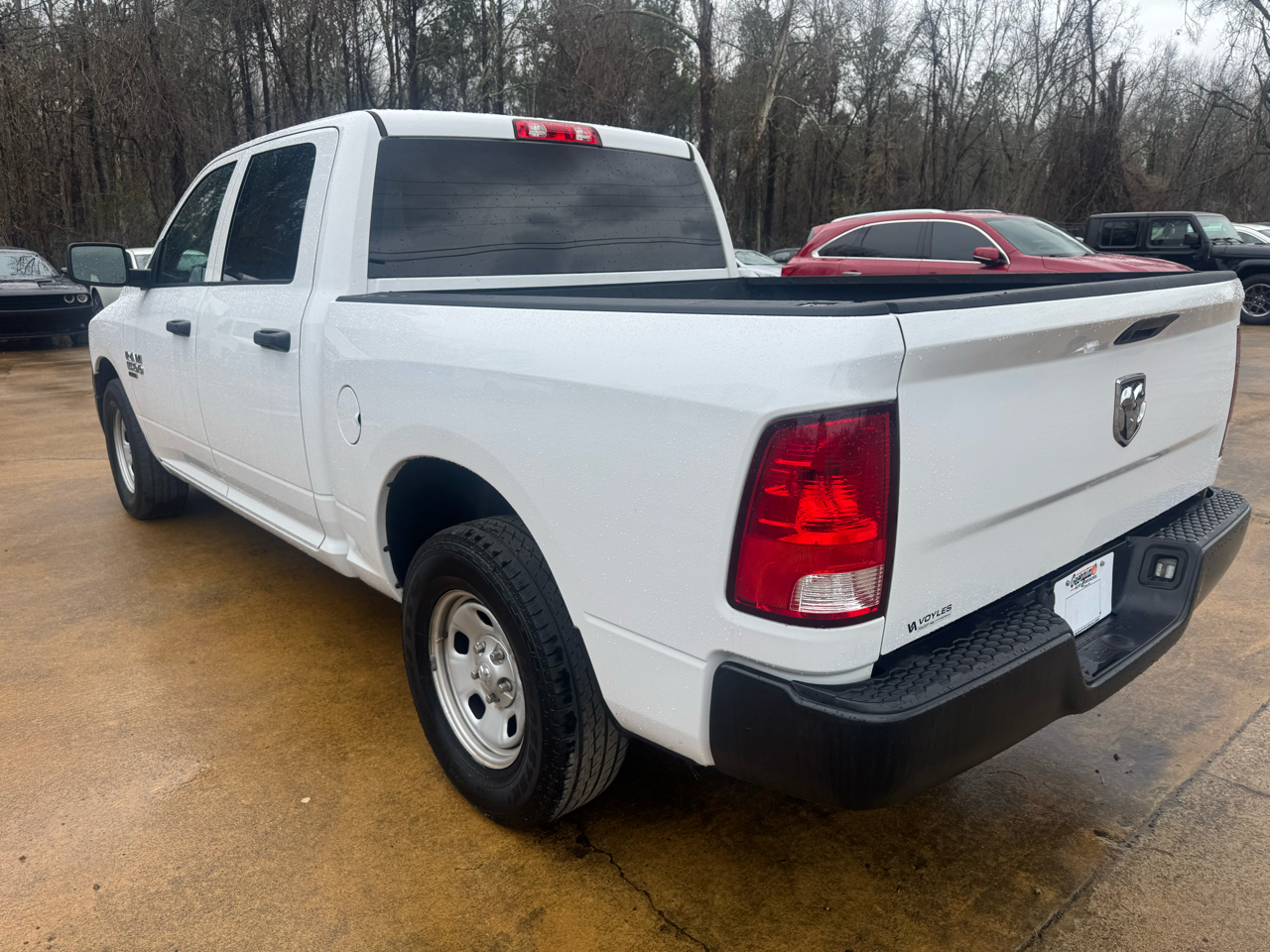 RAM 1500 Classic Tradesman Crew Cab SWB 2WD 2022