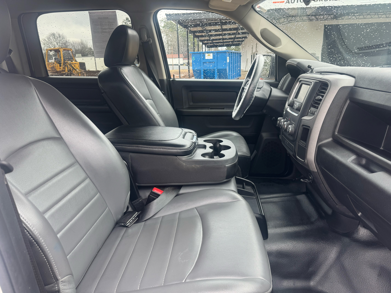 RAM 1500 Classic Tradesman Crew Cab SWB 2WD 2022