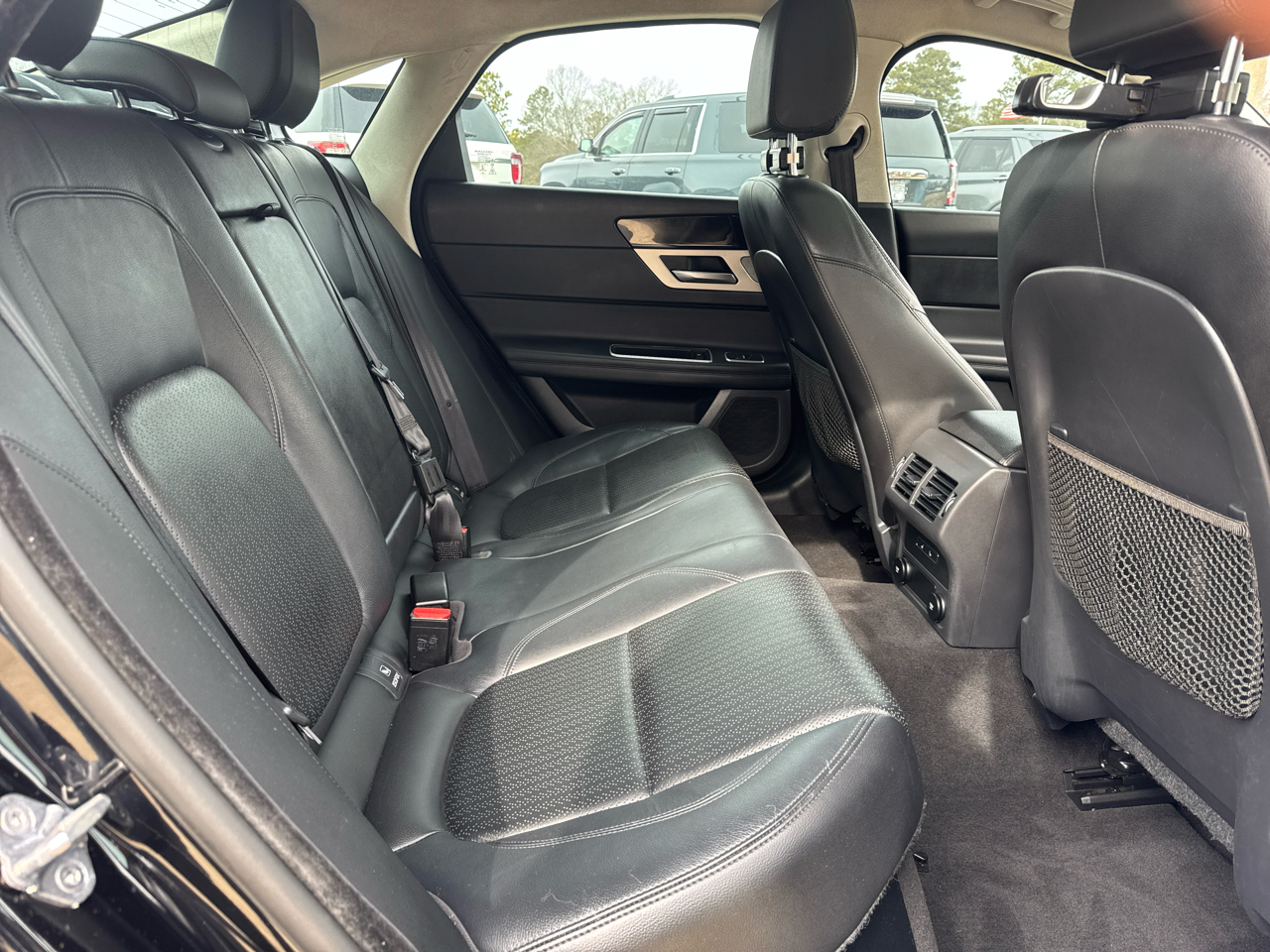 Jaguar XF Sedan 25t AWD 2019