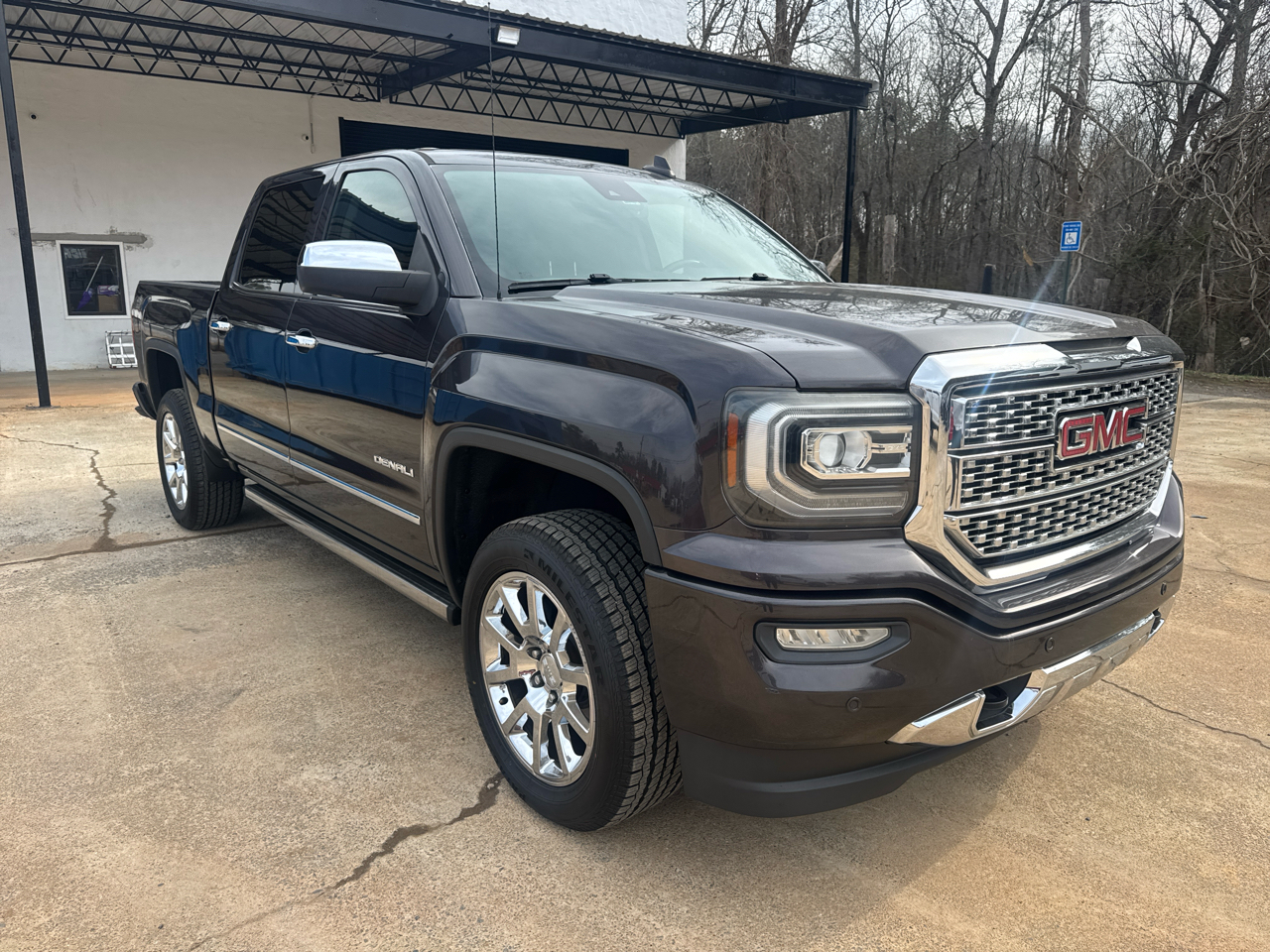 GMC Sierra 1500 Denali Crew Cab Long Box 4WD 2016