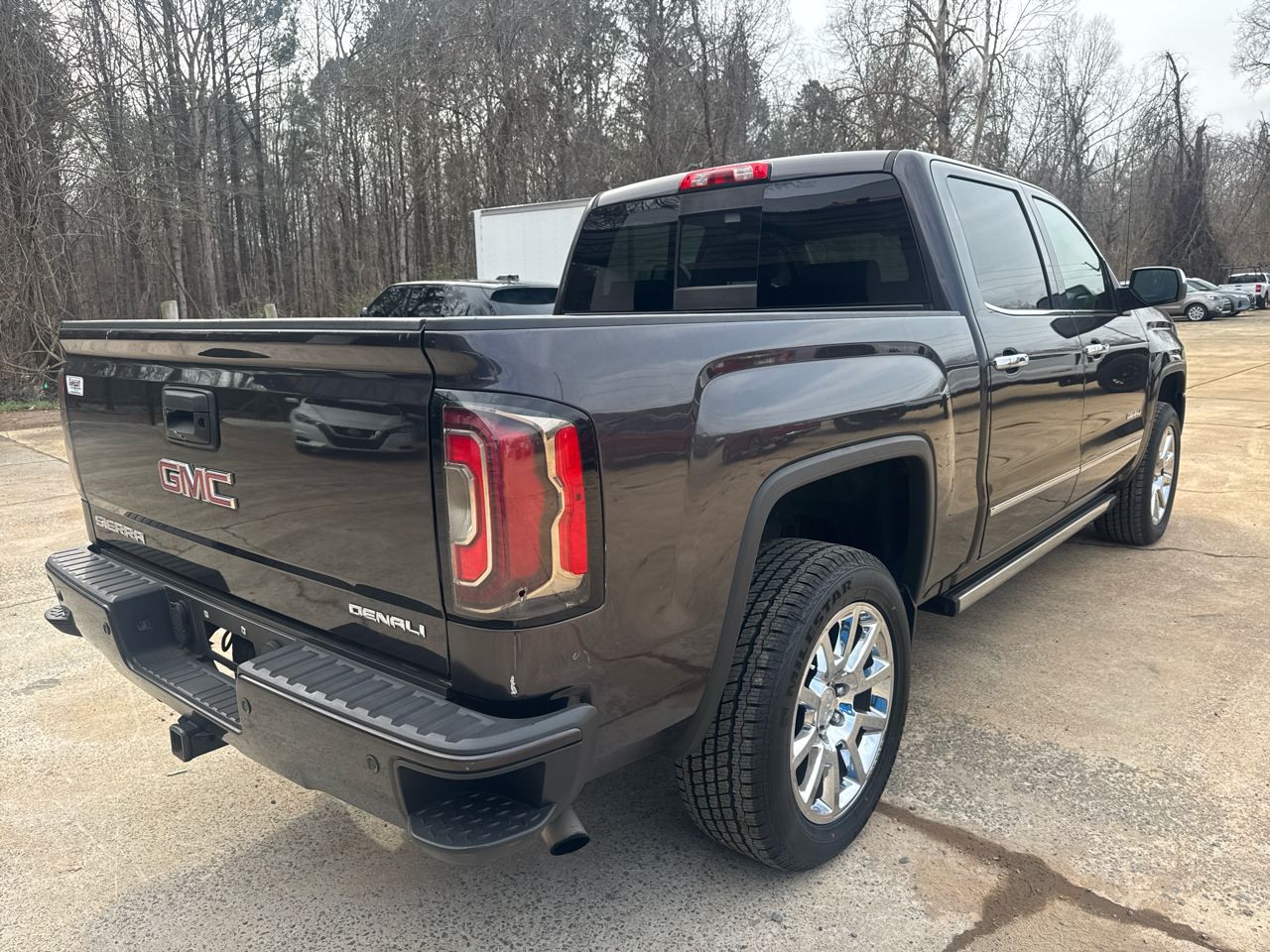 GMC Sierra 1500 Denali Crew Cab Long Box 4WD 2016