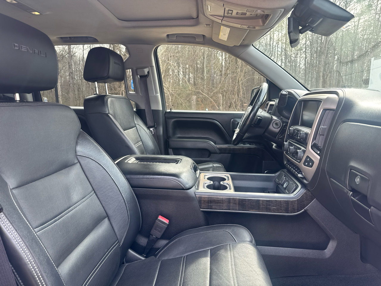 GMC Sierra 1500 Denali Crew Cab Long Box 4WD 2016