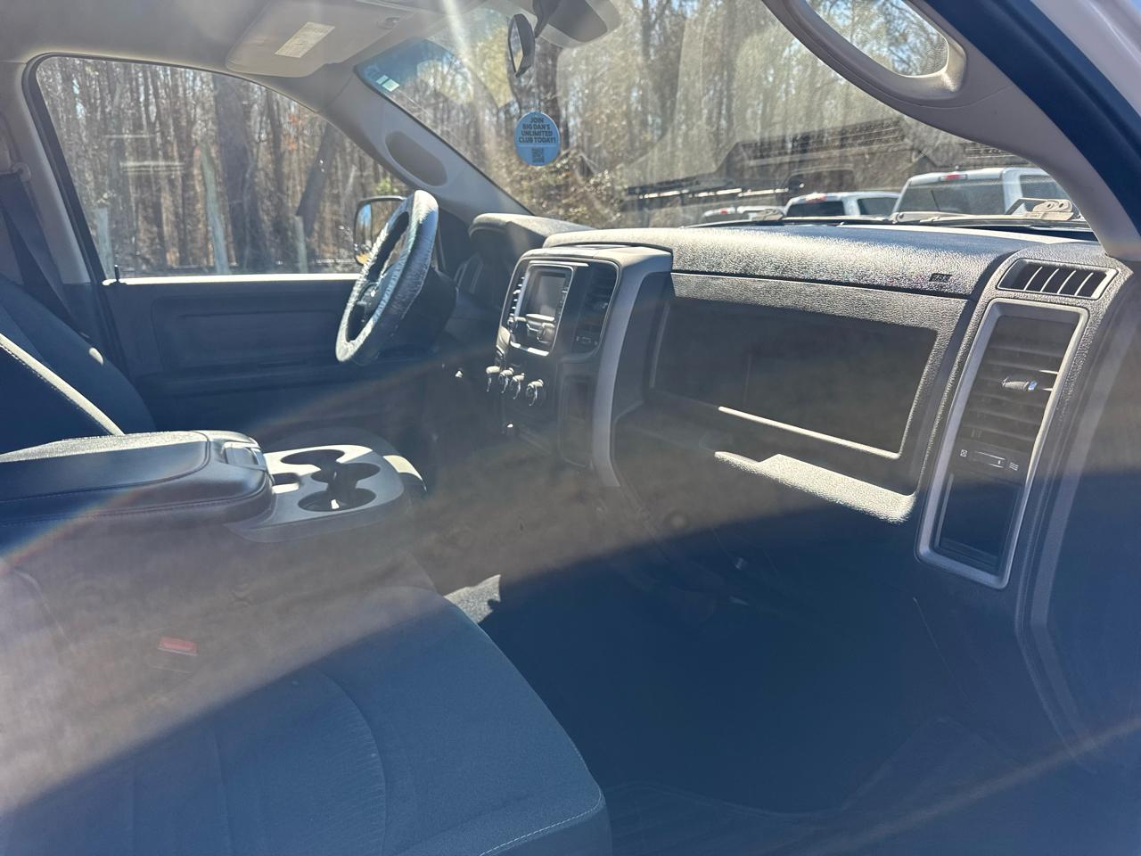 RAM 1500 Classic Tradesman Quad Cab 2WD 2022