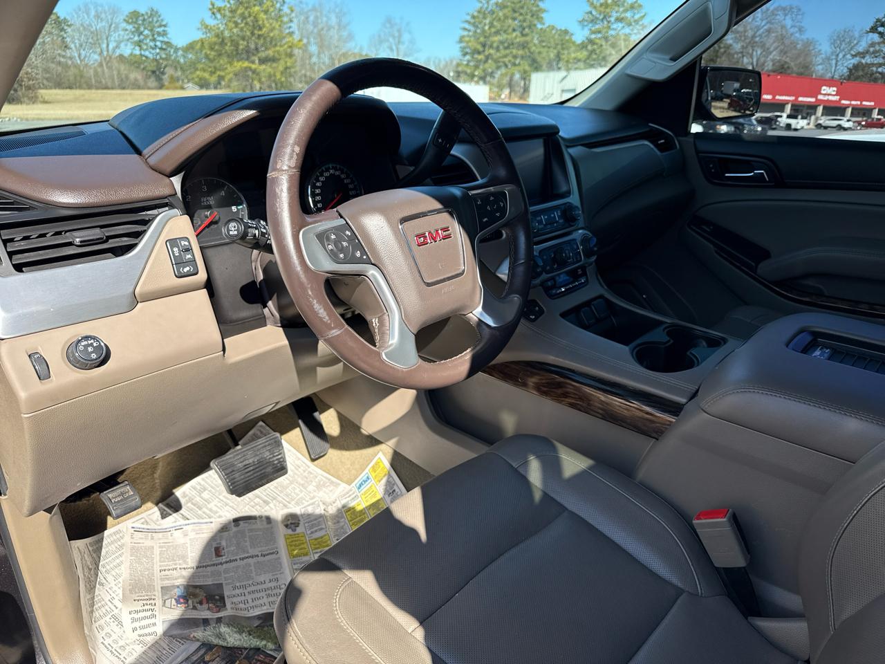 GMC Yukon XL SLT 2WD 2017