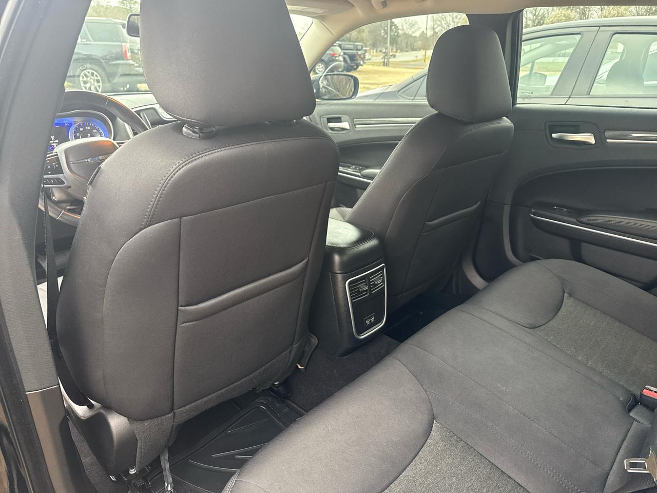 Chrysler 300 Touring 2021