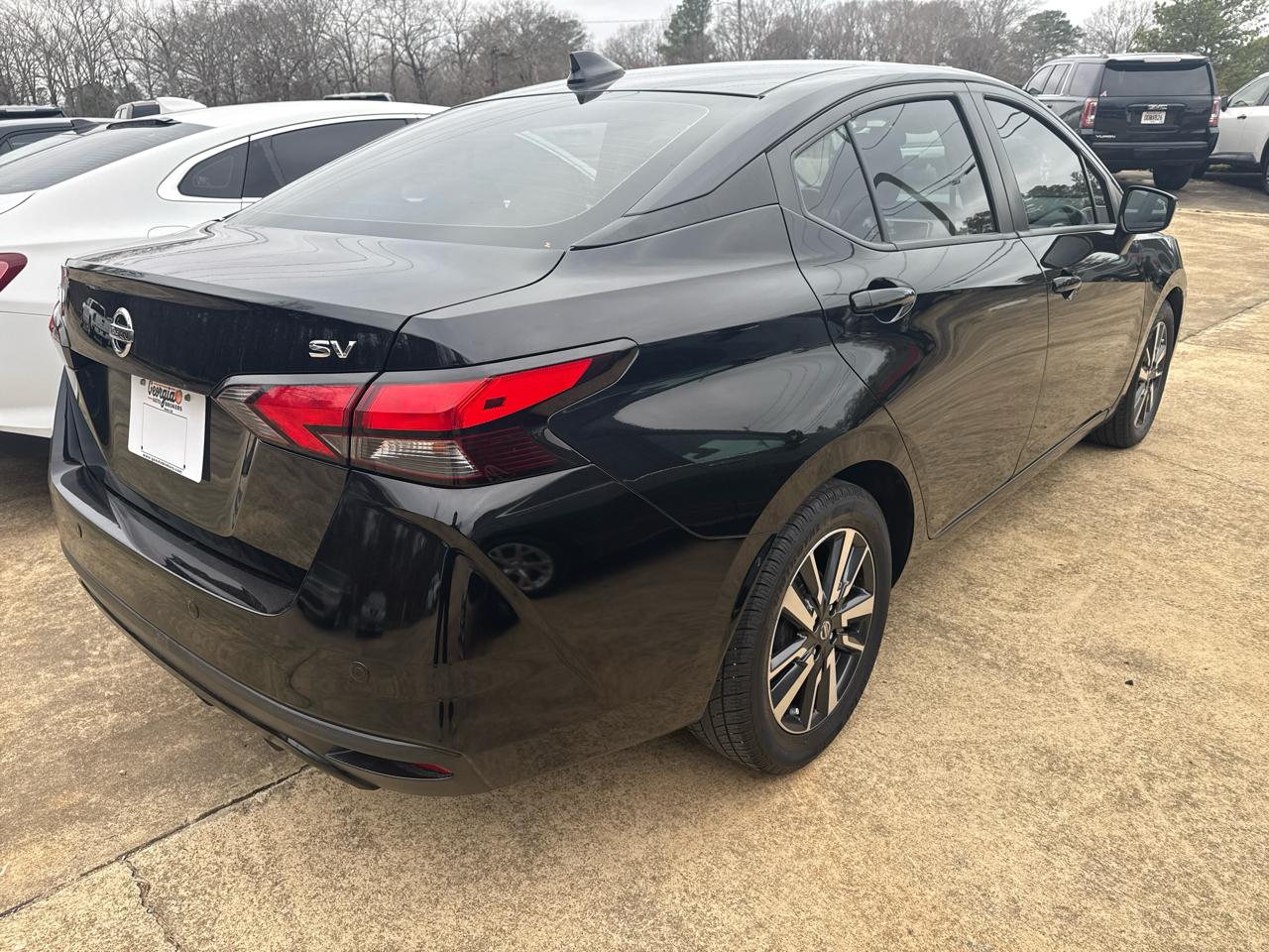 Nissan Versa SV 2021