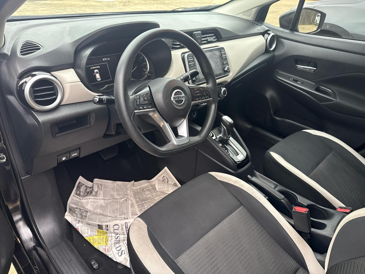 Nissan Versa SV 2021