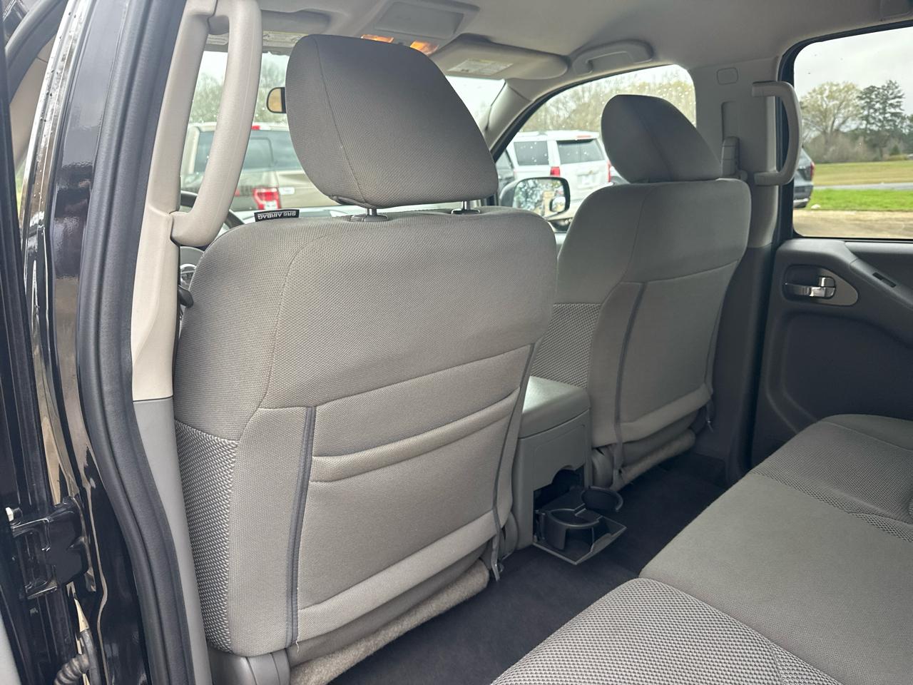 Nissan Frontier 4WD Crew Cab SWB Auto SV 2019