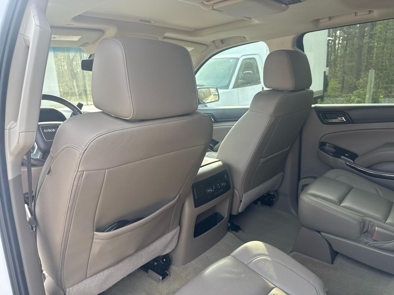 GMC Yukon SLT 2WD 2017