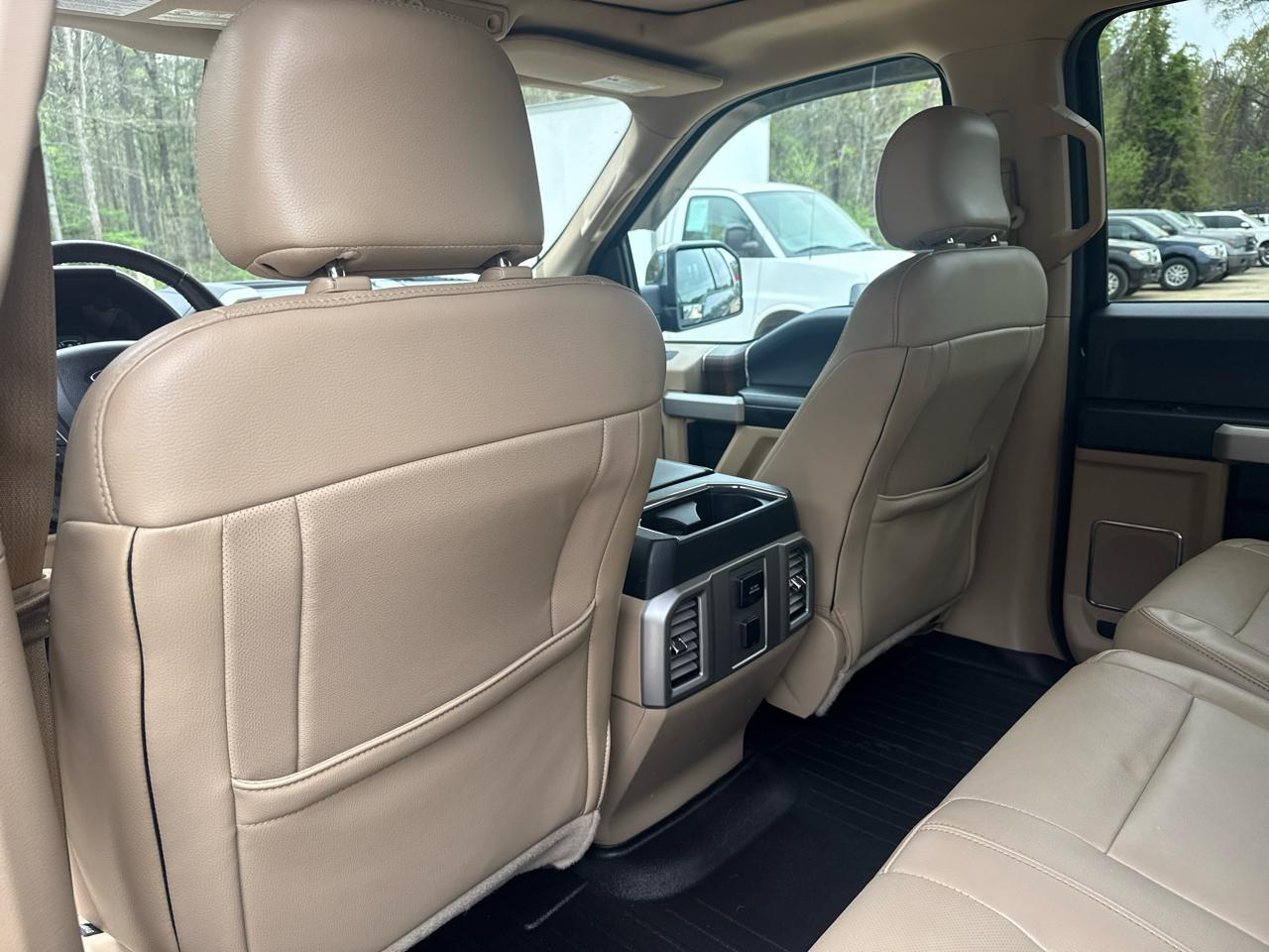 Ford F-150 4WD SuperCrew 145" Lariat 2015