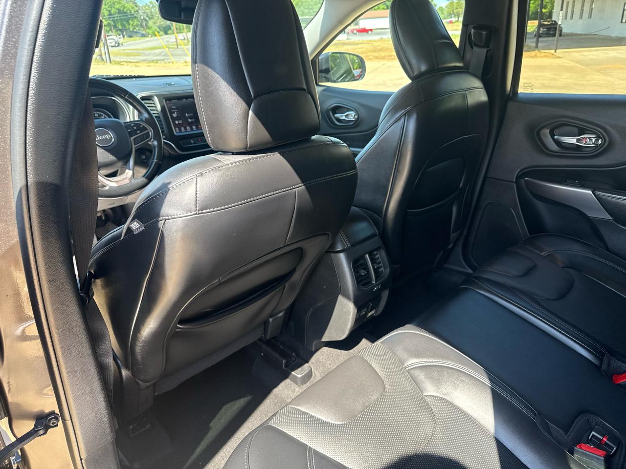 Jeep Cherokee Latitude Lux FWD 2021