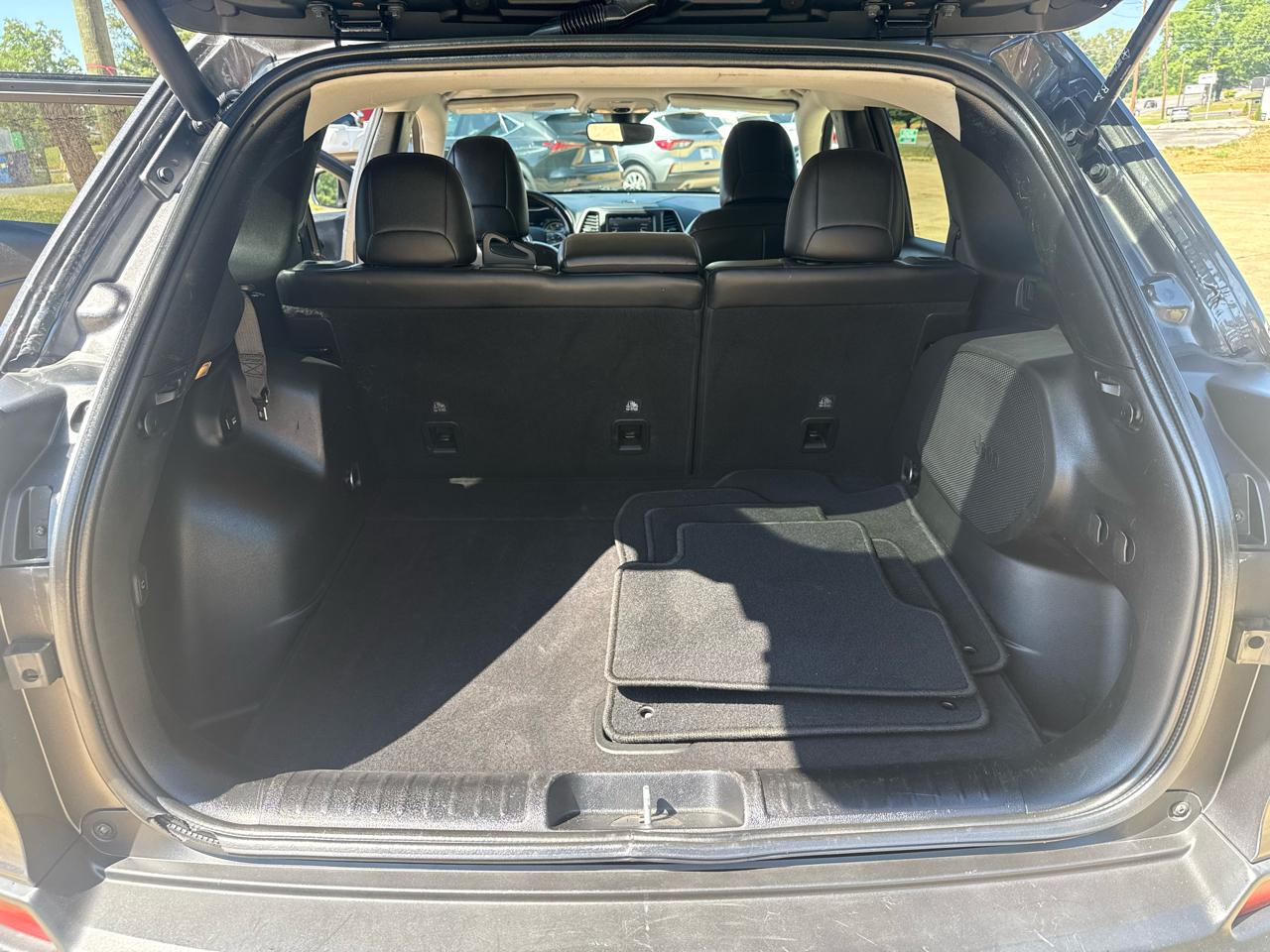 Jeep Cherokee Latitude Lux FWD 2021